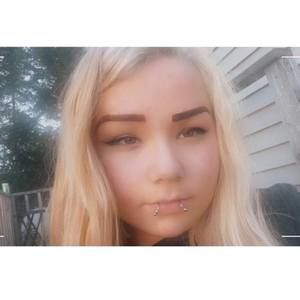 Meet your Posher, Dakota